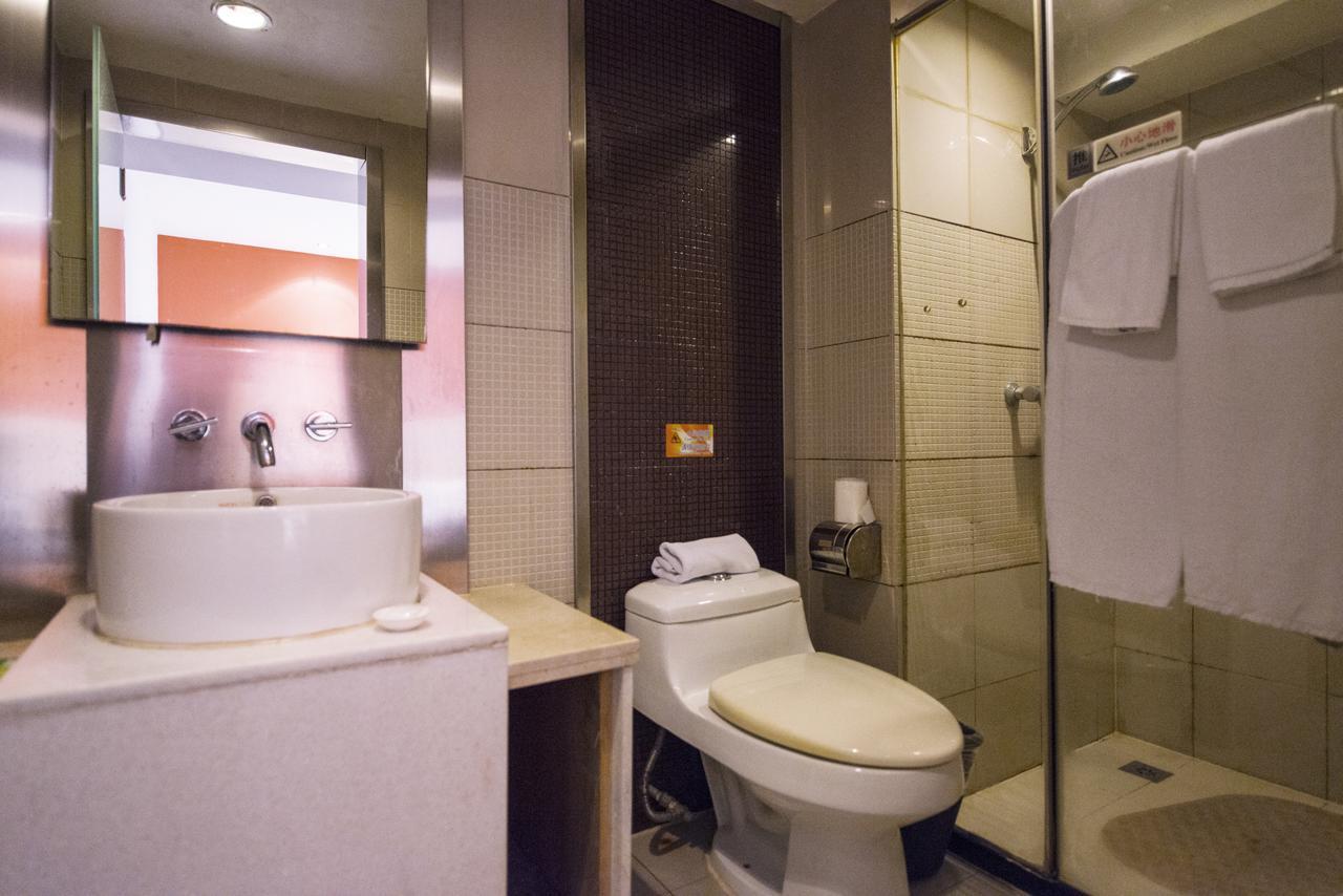 Motel Chongqing Jiefangbai Hongyadong Pedestrian Street Ngoại thất bức ảnh