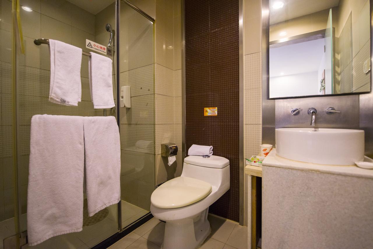 Motel Chongqing Jiefangbai Hongyadong Pedestrian Street Ngoại thất bức ảnh