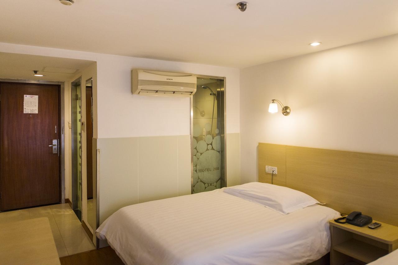 Motel Chongqing Jiefangbai Hongyadong Pedestrian Street Ngoại thất bức ảnh