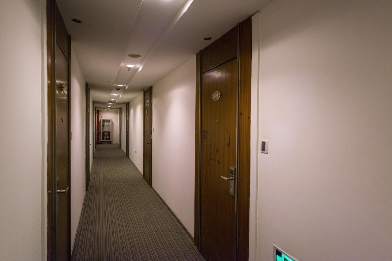 Motel Chongqing Jiefangbai Hongyadong Pedestrian Street Ngoại thất bức ảnh